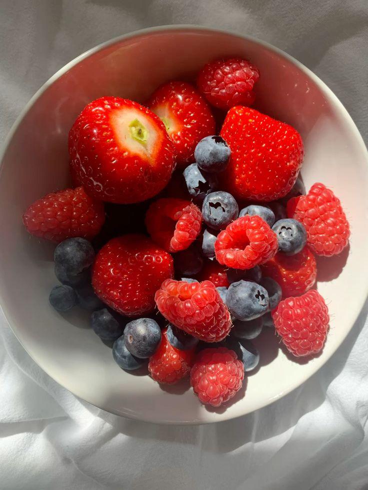 Orchard Medley: Juicy Berries Galore
